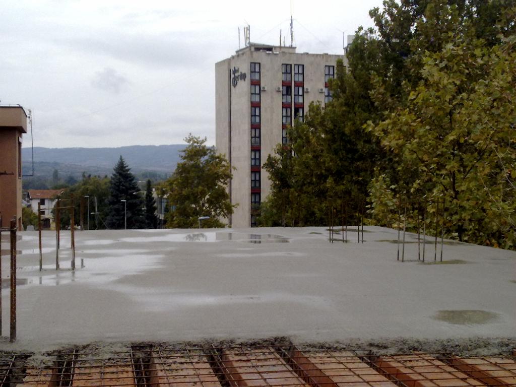 16102009439.jpg